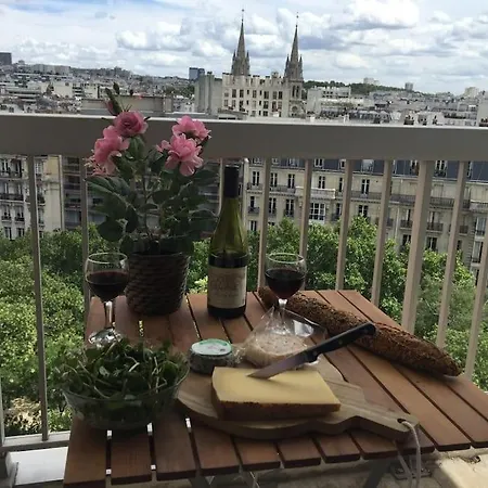 Avec Vue Panoramique 11 Parigi